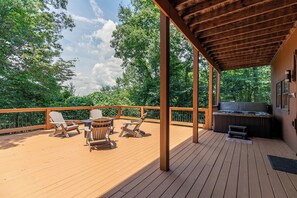 Terrace/patio - Lazy Oaks Lodge (Vilas)