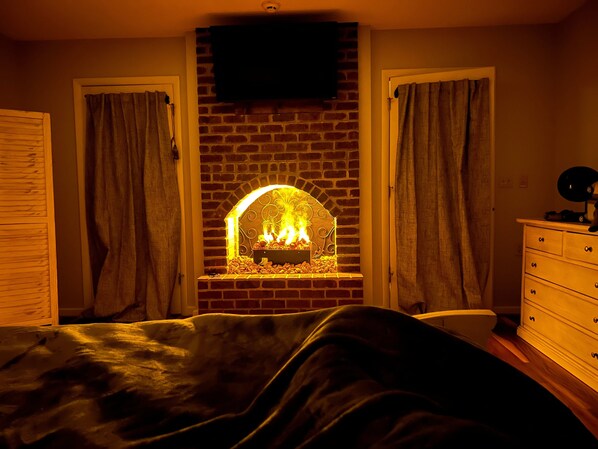 House, Multiple Beds, Patio, Mountain View (Hilltop Hideaway) | Interior - Hilltop Hideaway (Boone)