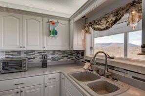 House, Multiple Beds, Patio, Mountain View (Hilltop Hideaway) | Private kitchen | Coffee/tea maker - Hilltop Hideaway (Boone)