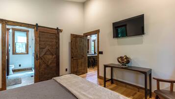 Kabin, Beberapa Tempat Tidur, patio, pemandangan gunung (Apres Chalet at Eagles Nest) | 2 kamar tidur dan didekorasi berbeda-beda