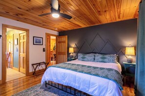 House, Multiple Beds, Hot Tub, Mountain View (Riverbend Retreat) | 4 bedrooms, individually decorated, individually furnished, bed sheets - Riverbend Retreat (Todd)