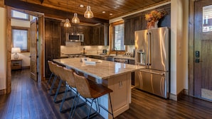 Cabin, Multiple Beds, Patio, Mountain View (2 Bears Retreat at Eagles Nest) | Private kitchen | Coffee/tea maker - 2 Bears Retreat at Eagles Nest (Banner Elk)