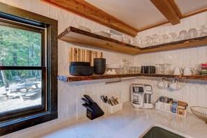 House, 2 Queen Beds, Hot Tub, Mountain View (Woodland Creek Cabin) | Private kitchen | Coffee/tea maker