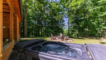 Cabin, Multiple Beds, Patio, Mountain View (Whiskey Creek Cabin) | Outdoor spa tub