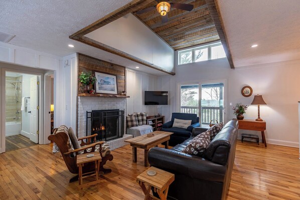 Living area - Day Dreamin' (Boone)