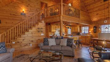 Cabin, nhiều giường, sân hiên, quang cảnh núi (Timber Lodge) | Khu phòng khách