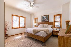 House, Multiple Beds, Patio, Mountain View (A Change of Scenery at Yonahlossee) | 4 bedrooms, individually decorated, individually furnished, bed sheets - A Change of Scenery at Yonahlossee (Boone)