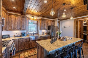 House, Multiple Beds, Patio, Mountain View (Green Valley II at Eagles Nest ) | Private kitchen | Coffee/tea maker