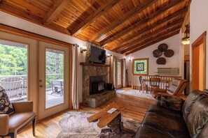 House, Multiple Beds, Patio, Mountain View (Knotty Pine ) | Living area - Knotty Pine (West Jefferson)