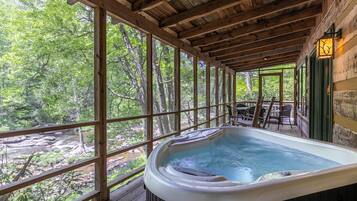 Cabin, 1 King Bed, Hot Tub, Mountain View (Paradise Found) | Terrace/patio