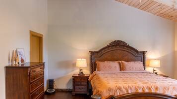 4 bedrooms, individually decorated, individually furnished, bed sheets