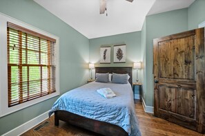 Baita, letti multipli, patio, vista montagna (Sweet Retreat at Sweetgrass) | 5 camere, con stile personalizzato, con arredamento individuale