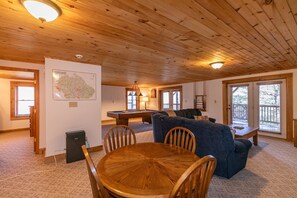 Cabin, Multiple Beds, Patio, Mountain View (Happy Trees Cabin) | Interior