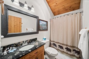Cabin, Multiple Beds, Hot Tub, Mountain View (Mountain Masterpeace) | Bathroom | Designer toiletries, towels, toilet paper - Mountain Masterpeace (Banner Elk)