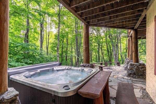 House, Multiple Beds, Hot Tub, Mountain View (Running Waters Lodge at Eagles Nest) | Outdoor spa tub - Running Waters Lodge at Eagles Nest (Banner Elk)