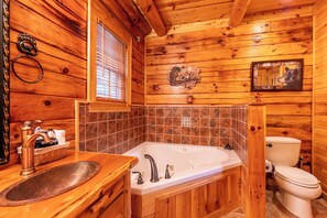 House, Multiple Beds, Hot Tub, Mountain View (Running Waters Lodge at Eagles Nest) | Bathroom - Running Waters Lodge at Eagles Nest (Banner Elk)