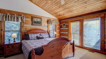 Cabin, Multiple Beds, Patio, Mountain View (Fox's Lair) | 3 bedrooms, individually decorated, individually furnished, bed sheets