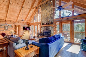 Huisje, Meerdere bedden, terras, uitzicht op bergen (Fox's Lair) | Woonruimte