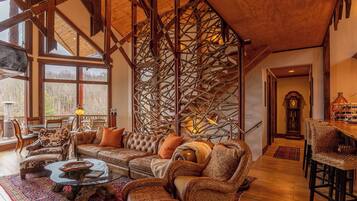 Rumah, Beberapa Tempat Tidur, hot tub, pemandangan gunung (Copperleaf at Eagles Nest) | Area keluarga | Perapian
