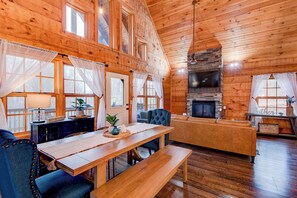 キャビン ベッド (複数台) パティオ マウンテンビュー (Beaver Rock Lodge) | 内装