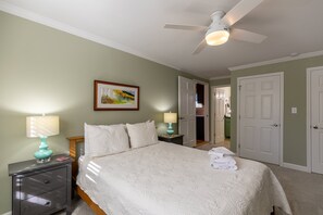 小屋, 多張床, 庭院, 山景 (Higher Ground) | 3 間臥室、獨特裝潢、布置獨特、床單