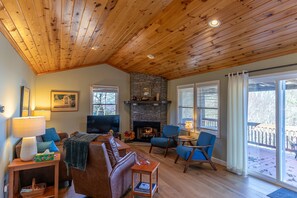 Living area - Higher Ground (Boone)