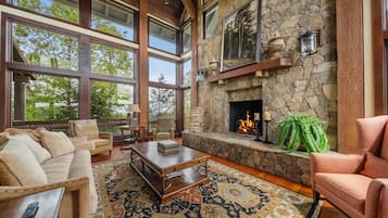 House, Multiple Beds, Patio, Mountain View (Overlook at Wilderness Trail) | Interior