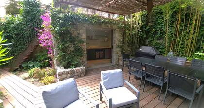 Villa Le Loft classée 4 étoiles 5 min à pied du Palais des Festivals et plages