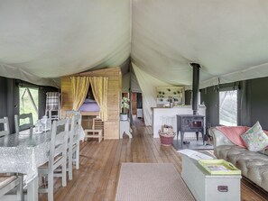 Fireplace - Safari Tent Two - UK44405 (Ross-on-Wye)