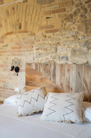 Individualmente decorados, individualmente mobiliados, cortinas blackout. B&B Borgo del Marhese