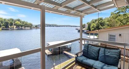 Gentle Lakefront Home - Hot Tub, Boat Slip, Smart TVs, Firepit, Sleeps 8