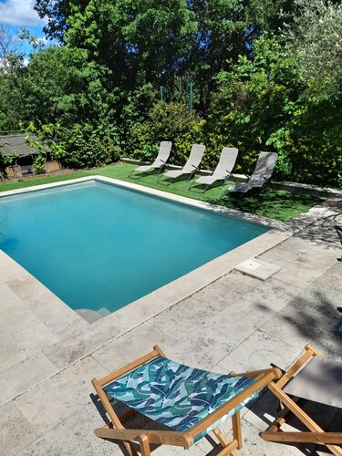 Maison avec piscine au calme