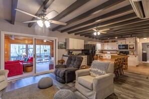 Living area - Running Brook (Boone)