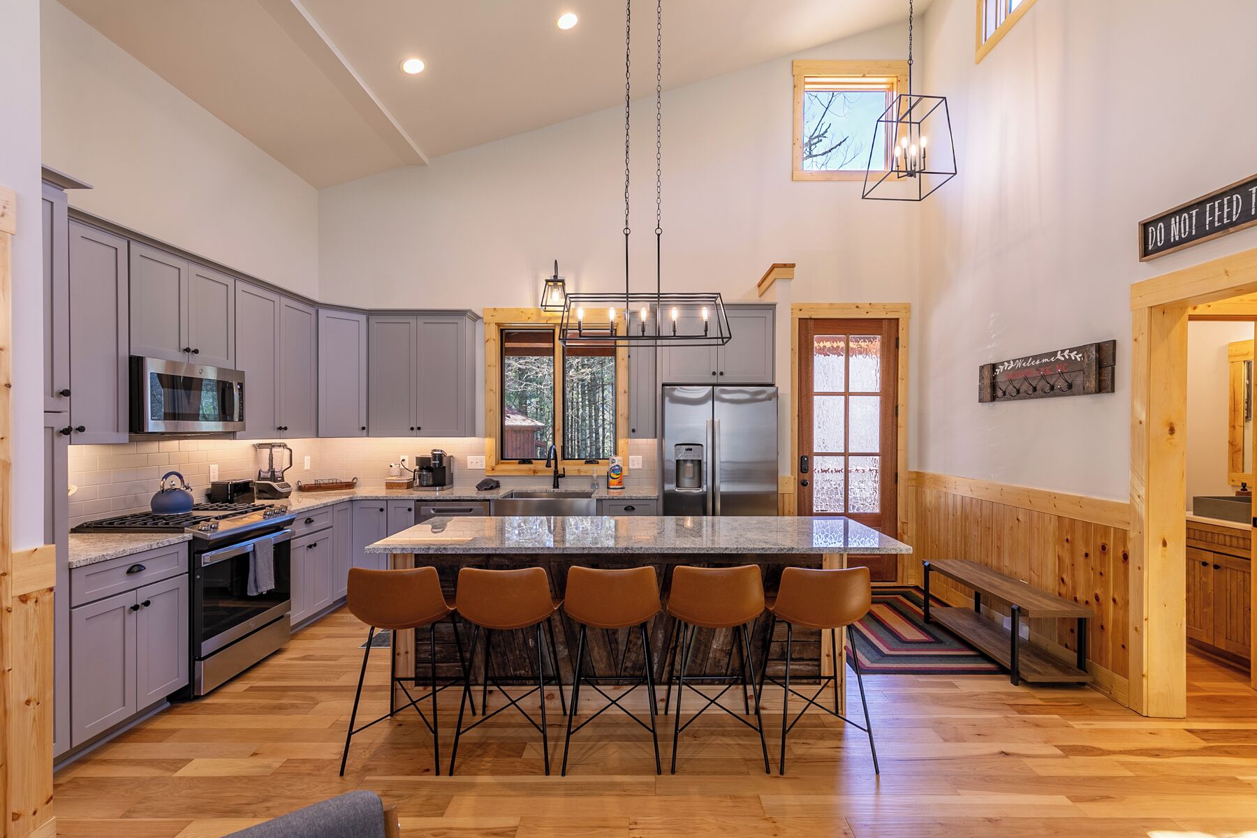 Cabin, Multiple Beds, Hot Tub, Mountain View (Buddys Cabin at Eagles Nest) | Private kitchen | Coffee/tea maker