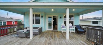 On Tidal Time - Modern luxury beach House one block from the Beach.