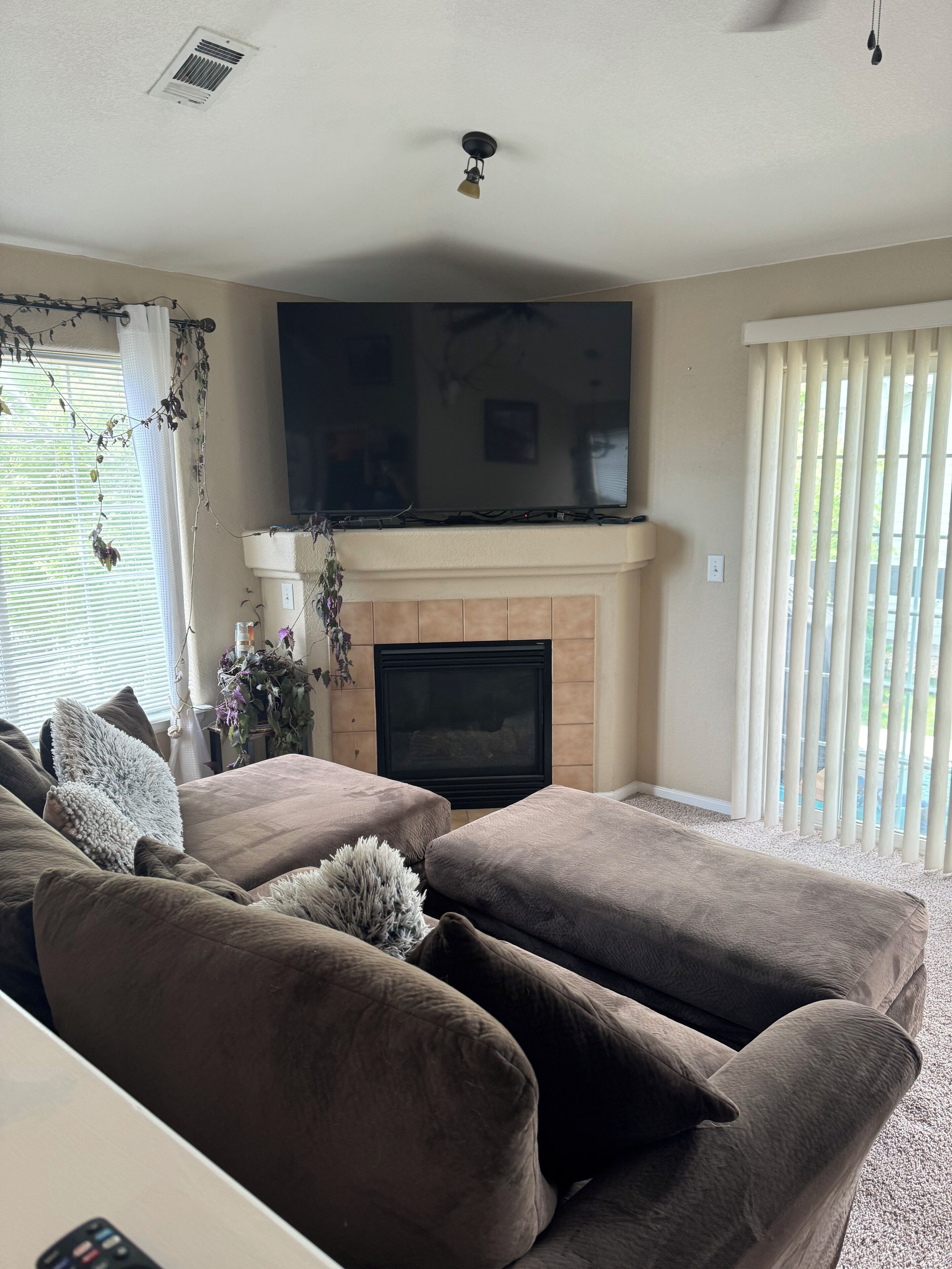 Cozy Condo nestled minutes from the gates of DIA!