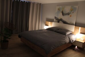 1 bedroom, iron/ironing board, WiFi, bed sheets - Résidence Diana - Place du Palais (Bordeaux)