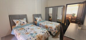 4 Schlafzimmer, Bügeleisen/Bügelbrett, WLAN, Bettwäsche