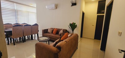 ساحة الشهداء، نزلة صيدون، صيدا