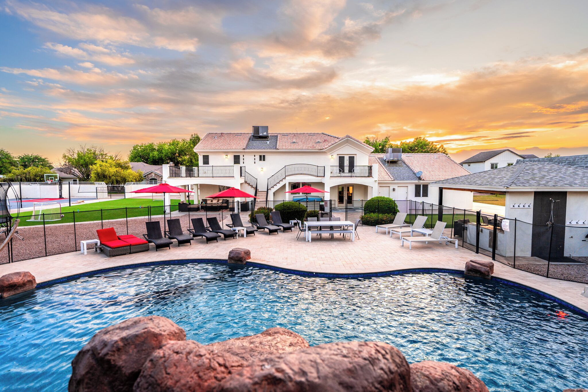 Outrageous pool and onsite activities. Never leave this secluded paradise!
