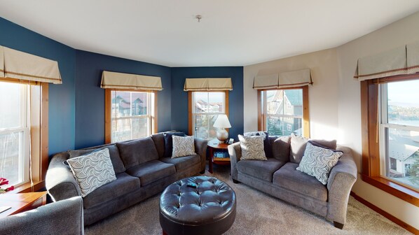 TV, fireplace, DVD player - Opulent 2BR in Allegheny overlooks the village! by RedAwning (Snowshoe)