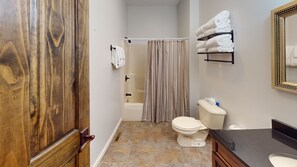Shower, hair dryer, towels - Cheerful 6BR Townhome, just steps from the slopes! by RedAwning (Snowshoe)