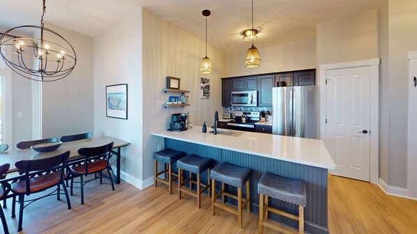 Frigorífic, microones, forn i rentaplats