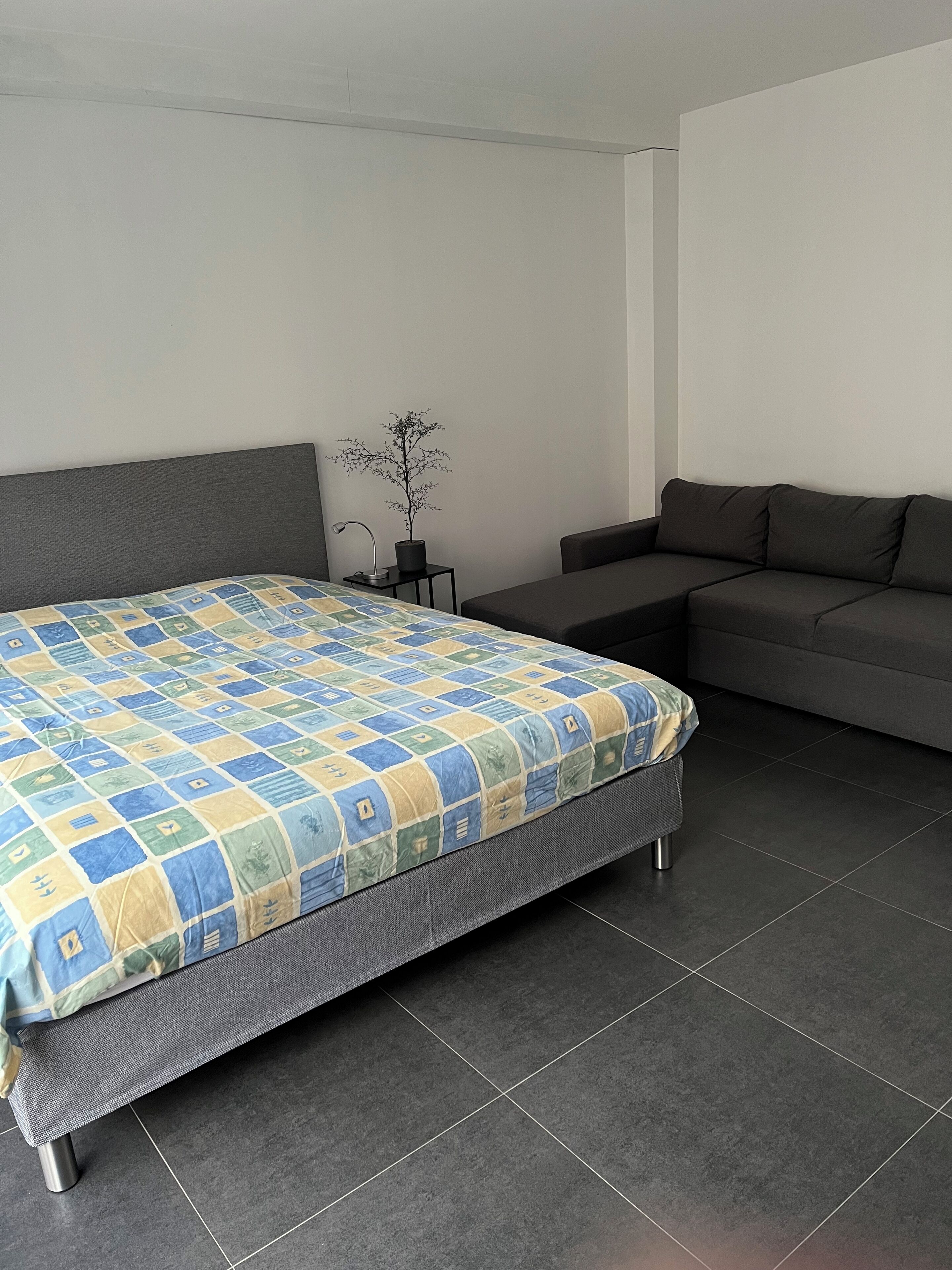 2 室のベッドルーム、WiFi、ベッドシーツ