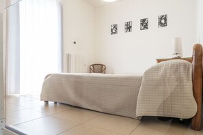 1 Schlafzimmer, Schreibtisch, Bügeleisen/Bügelbrett, WLAN