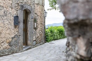 Exterior detail - Casa Frida - Roccagloriosa (Roccagloriosa)