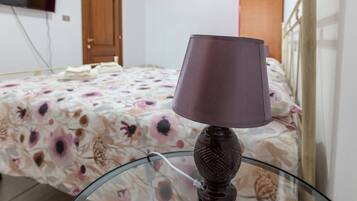 1 bedroom, iron/ironing board, WiFi