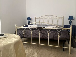 1 Schlafzimmer, Bügeleisen/Bügelbrett, WLAN