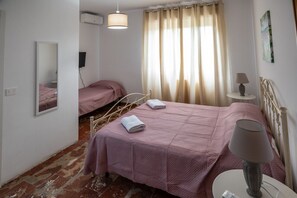 1 bedroom, iron/ironing board, WiFi