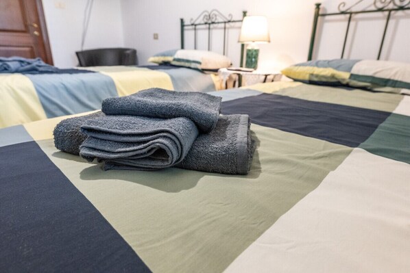 1 bedroom, iron/ironing board, WiFi